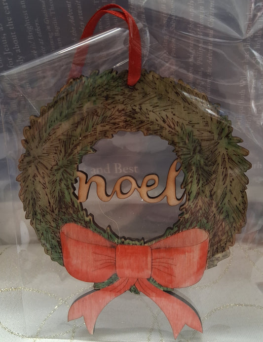 Wooden "Noel" Wreath Hanging Ornament