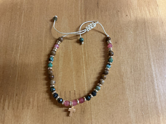 Bracelet - Beaded with small gold Cross