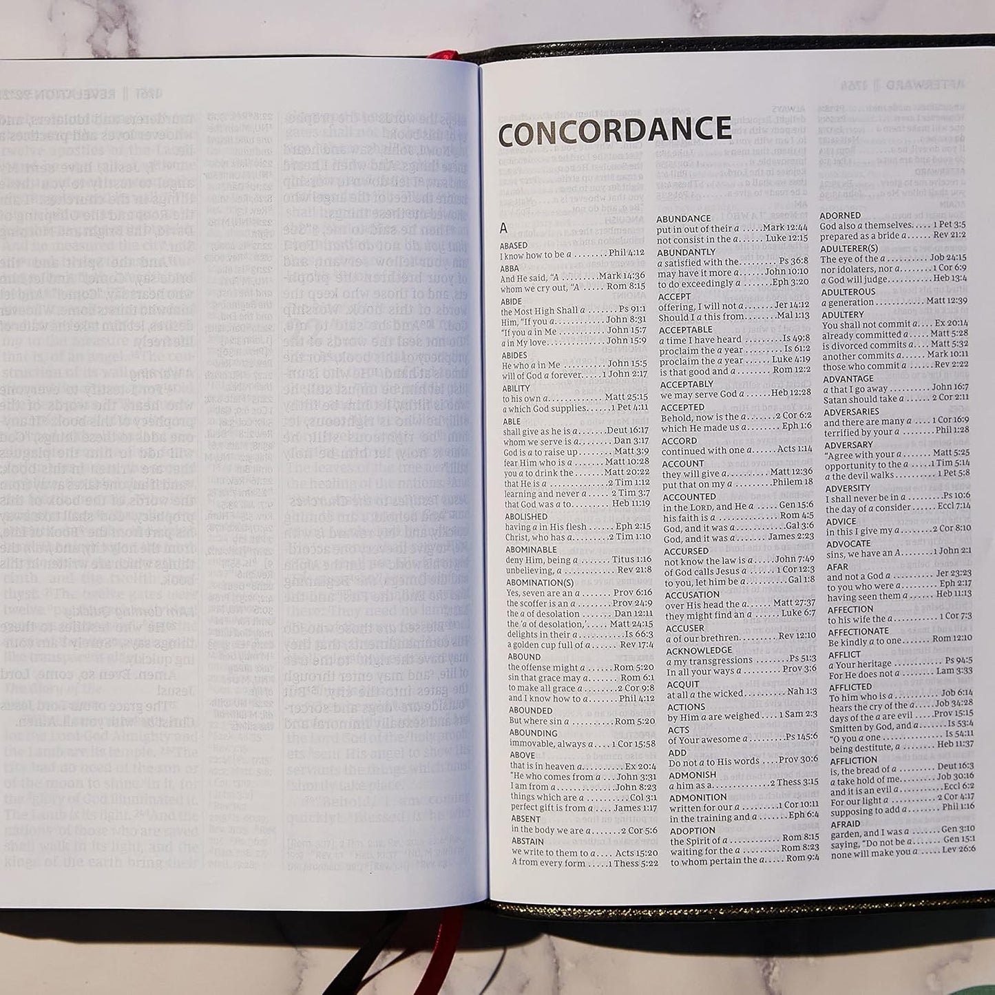 NKJV - Giant Print, Thumb Index Reference Bible